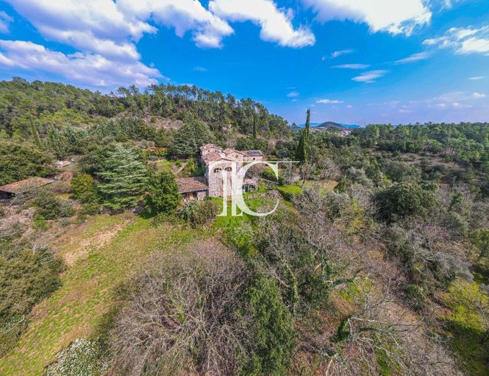 Image No.32-6 Bed House for sale