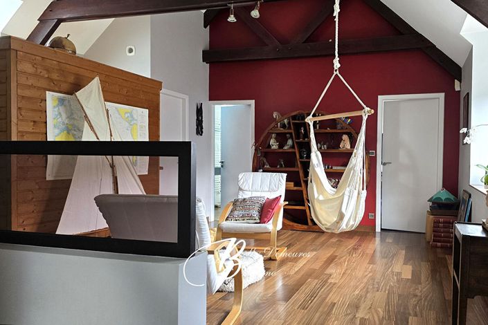 Image No.10-6 Bed House for sale