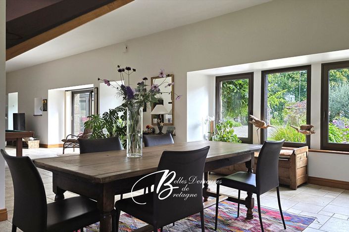 Image No.7-6 Bed House for sale