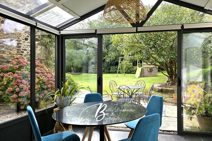 Image No.9-6 Bed House for sale