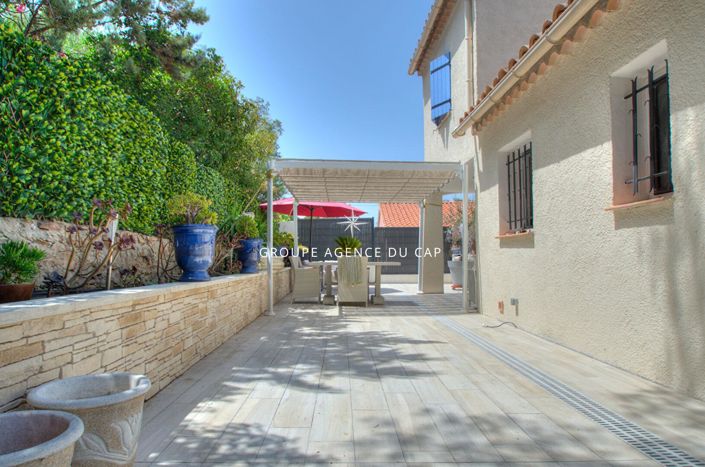 Image No.4-2 Bed House for sale