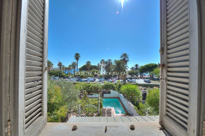 Image No.1-5 Bed House for sale