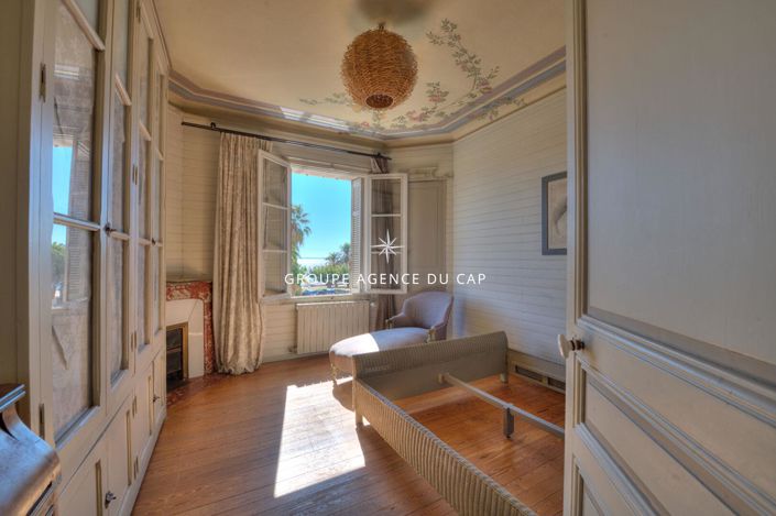 Image No.12-5 Bed House for sale