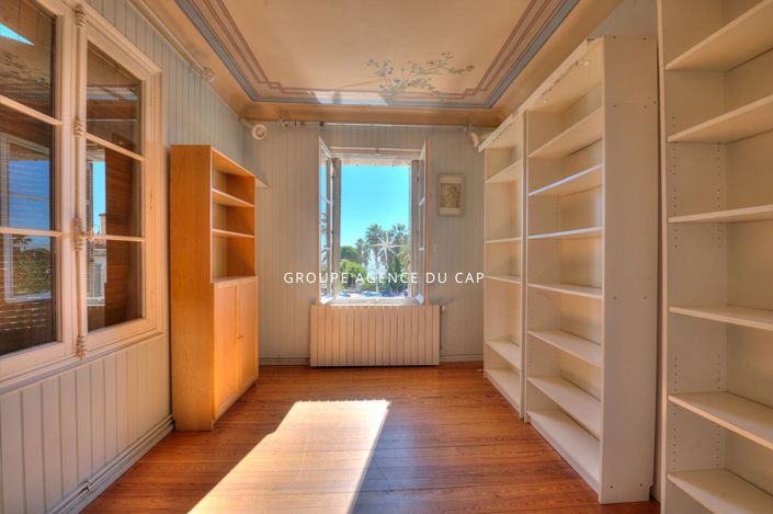 Image No.13-5 Bed House for sale