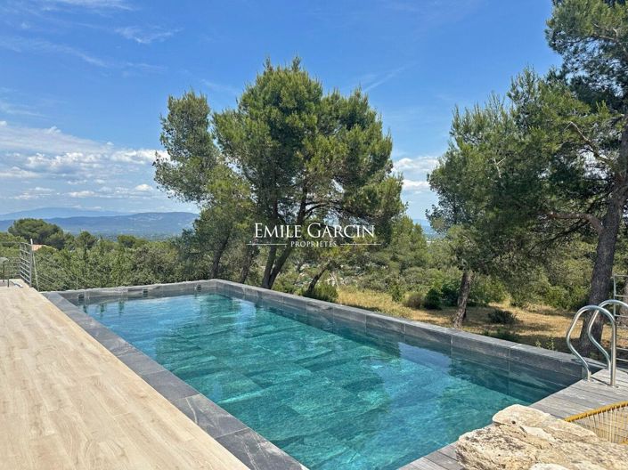 Image No.2-6 Bed House for sale