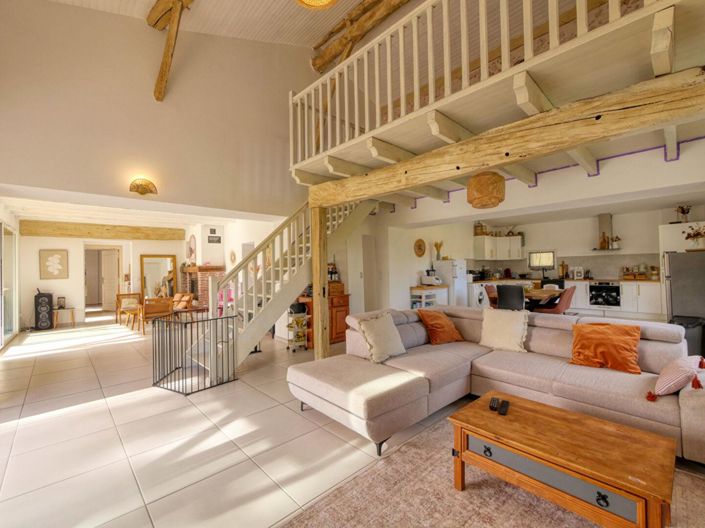 Image No.10-3 Bed House for sale