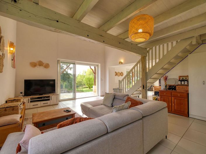 Image No.11-3 Bed House for sale