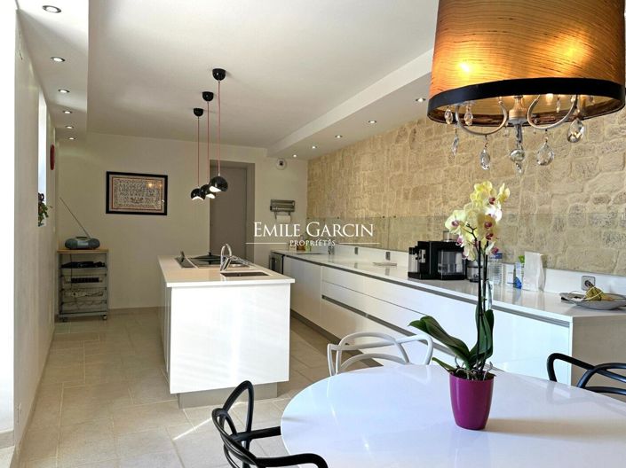 Image No.7-5 Bed House for sale