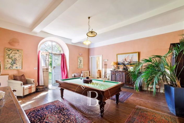 Image No.16-10 Bed House for sale