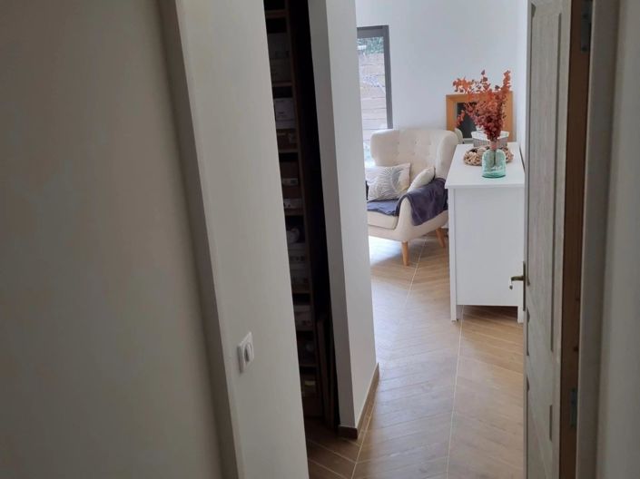 Image No.7-4 Bed House for sale