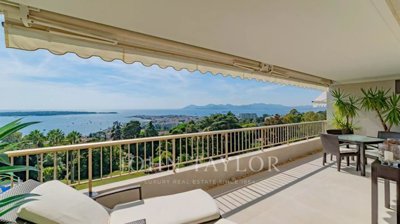 2 Bed Apartment for sale