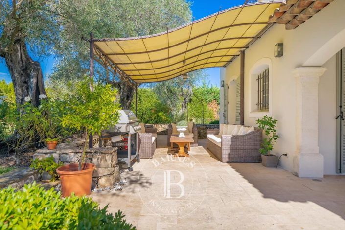 Image No.11-6 Bed House for sale