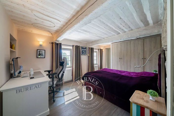 Image No.43-6 Bed House for sale