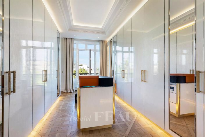 Image No.17-3 Bed Apartment for sale