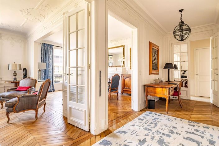 Image No.12-3 Bed Apartment for sale