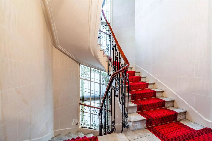 Image No.19-3 Bed Apartment for sale