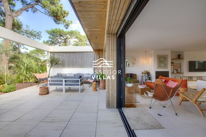 Image No.13-6 Bed House for sale