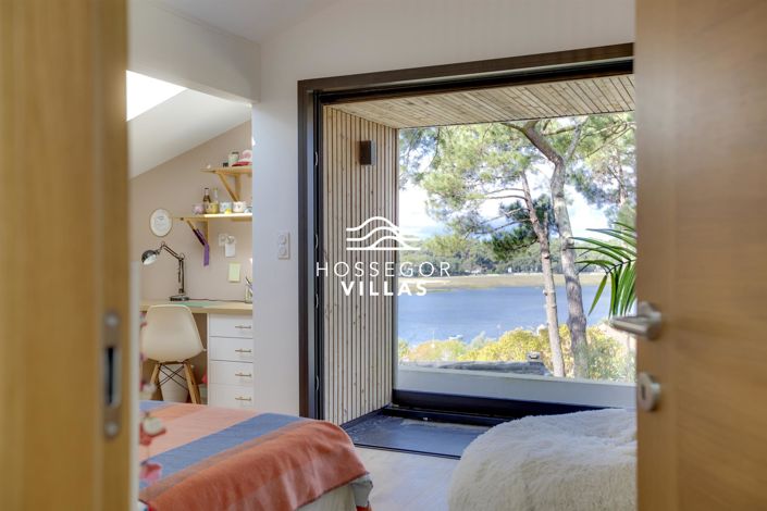 Image No.15-6 Bed House for sale