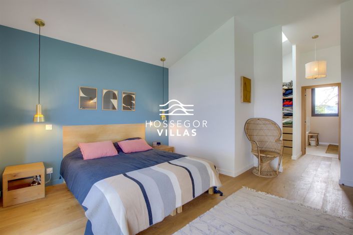 Image No.19-6 Bed House for sale