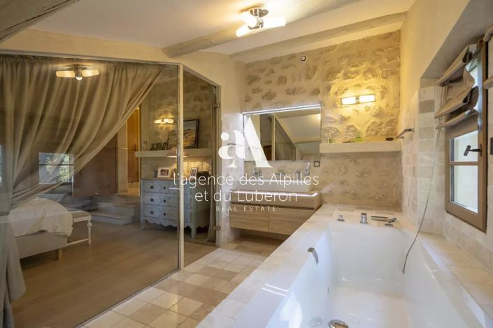 Image No.10-5 Bed House for sale