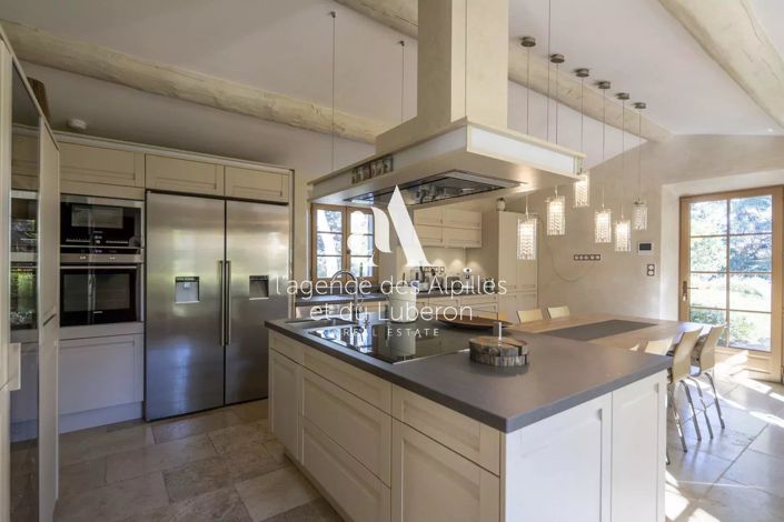 Image No.17-5 Bed House for sale