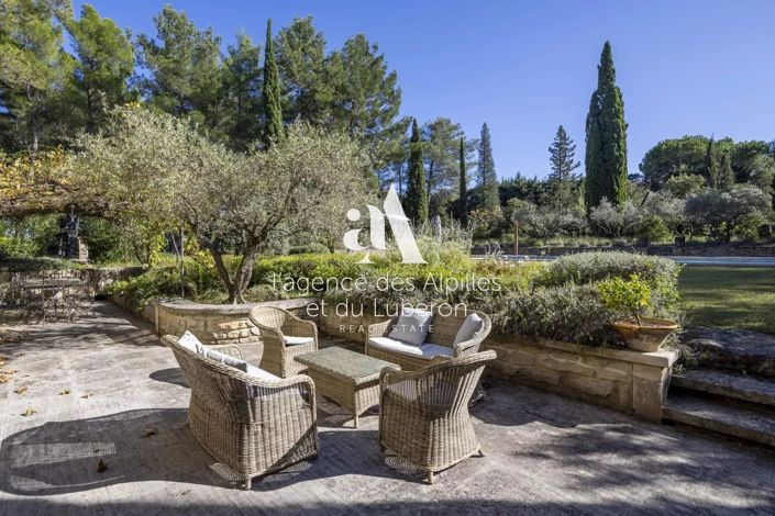 Image No.4-5 Bed House for sale