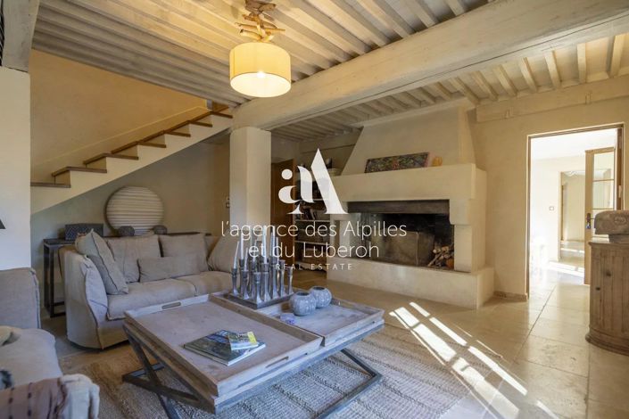 Image No.7-5 Bed House for sale