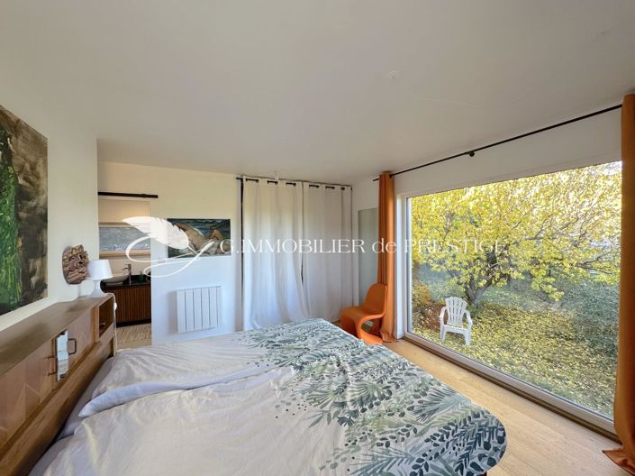 Image No.12-4 Bed House for sale