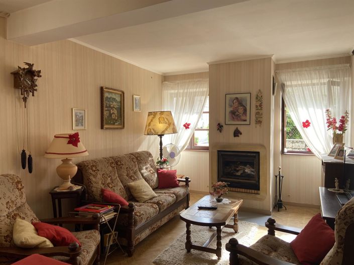 Image No.2-3 Bed House for sale