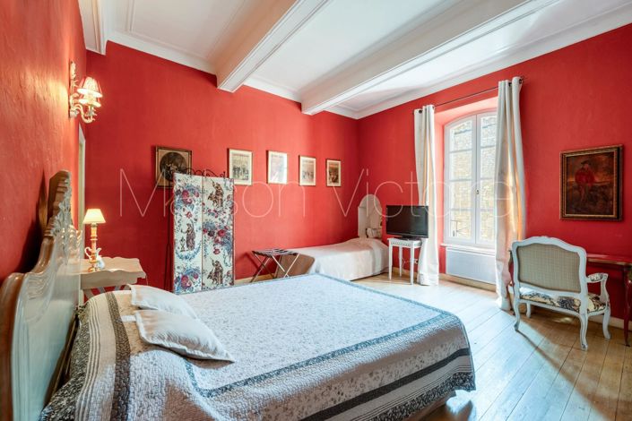 Image No.13-7 Bed House for sale