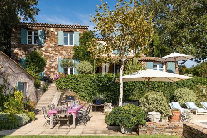 Image No.6-4 Bed House for sale