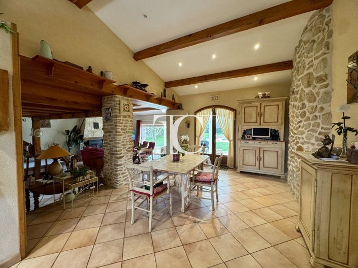 Image No.9-3 Bed House for sale