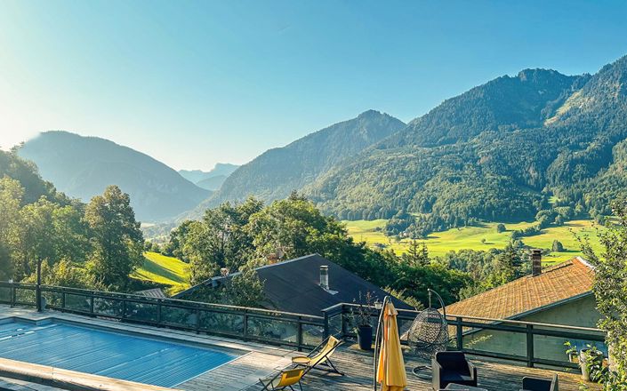 Image No.4-7 Bed Property for sale