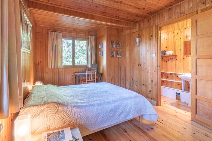 Image No.8-4 Bed House for sale