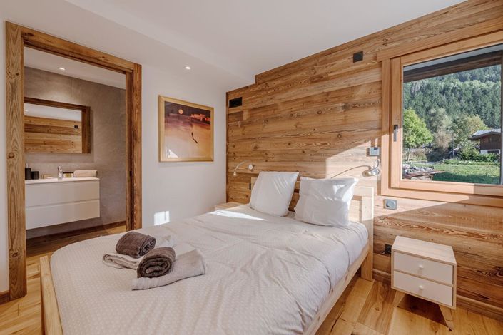 Image No.11-5 Bed House for sale