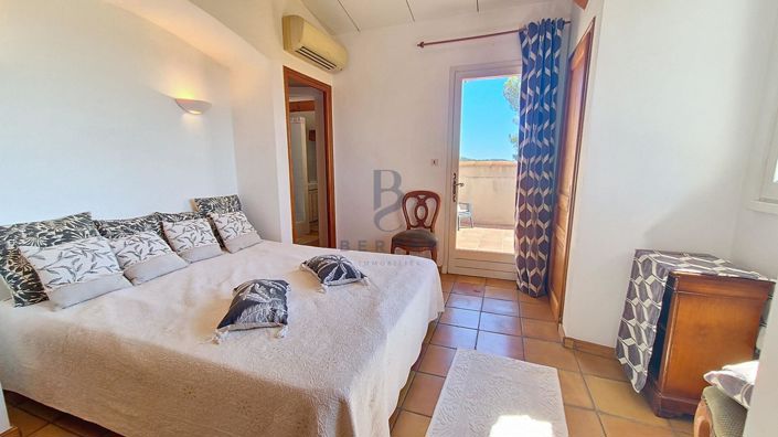 Image No.13-5 Bed House for sale