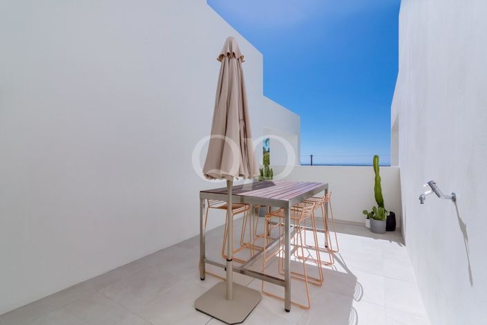 Image No.12-4 Bed House for sale