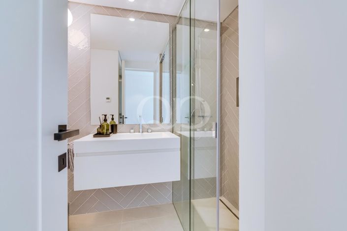 Image No.25-4 Bed House for sale