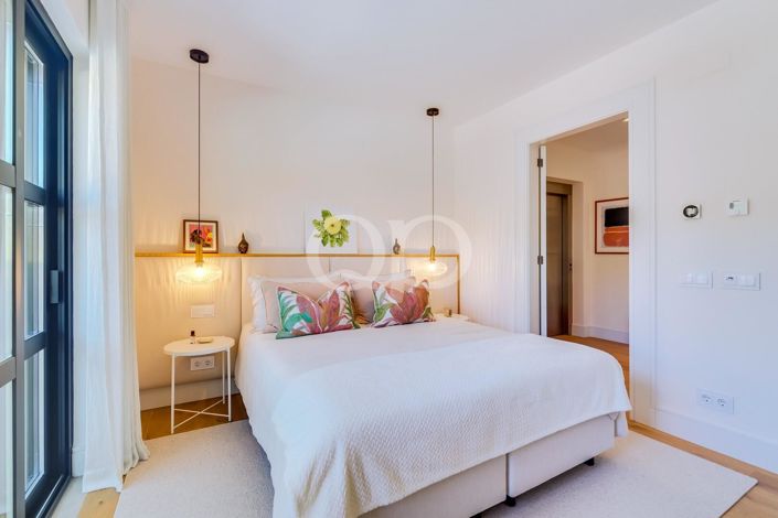 Image No.28-4 Bed House for sale