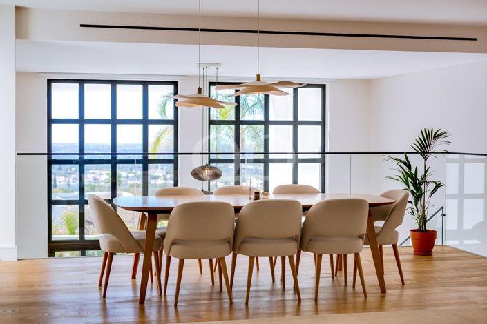 Image No.3-4 Bed House for sale