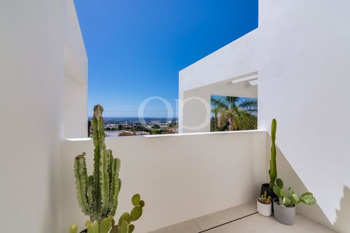 Image No.36-4 Bed House for sale