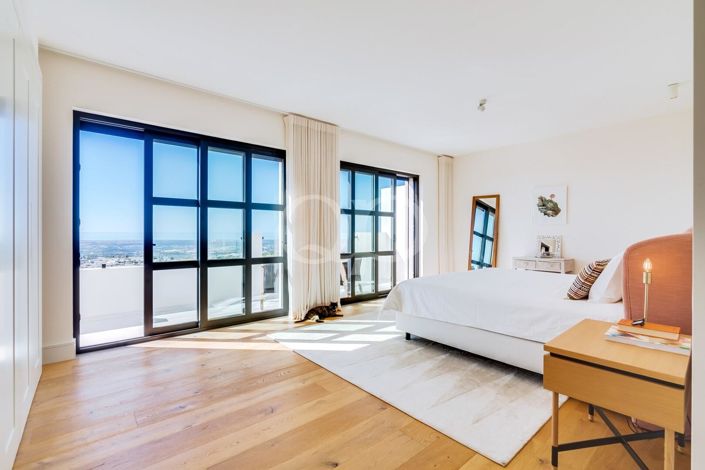 Image No.49-4 Bed House for sale