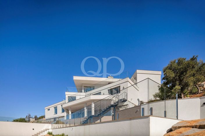 Image No.19-4 Bed House for sale