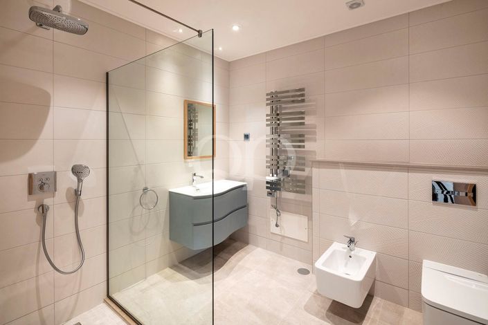 Image No.24-4 Bed House for sale