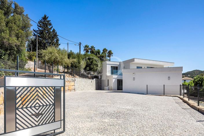 Image No.34-4 Bed House for sale