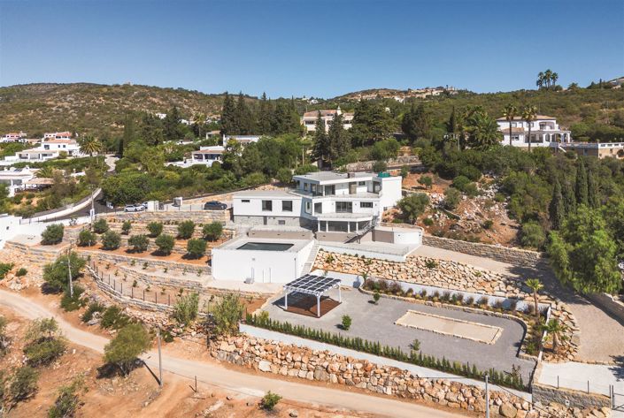 Image No.41-4 Bed House for sale