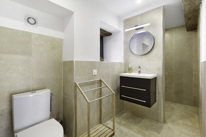 Image No.12-5 Bed House for sale