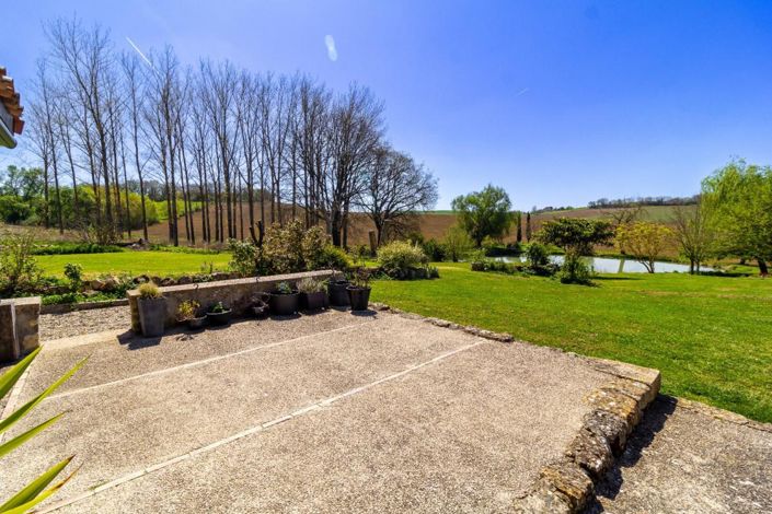 Image No.15-5 Bed House for sale