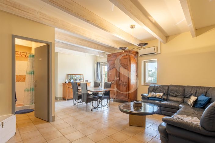 Image No.14-7 Bed House for sale