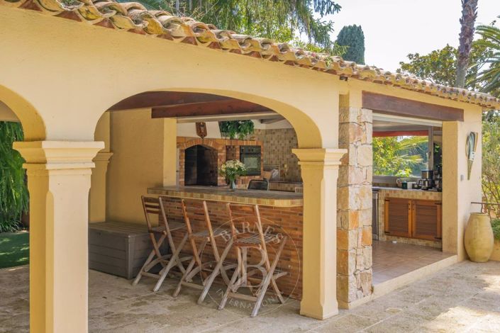 Image No.17-4 Bed House for sale